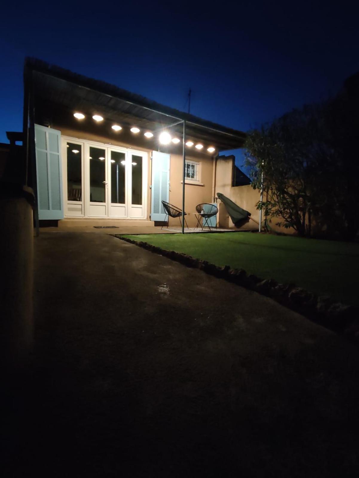 Studio Jardin Privatif 300M De La Plage Sainte-Maxime Exterior photo